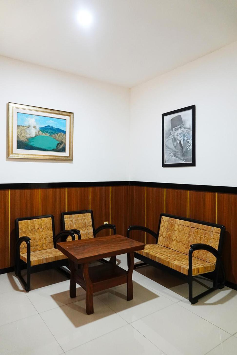 Baratha Hotel & Resto Bondowoso Εξωτερικό φωτογραφία