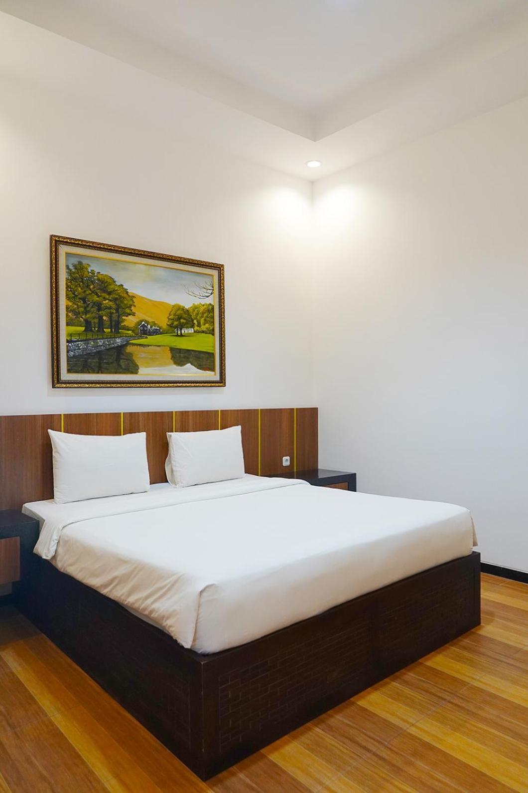 Baratha Hotel & Resto Bondowoso Εξωτερικό φωτογραφία