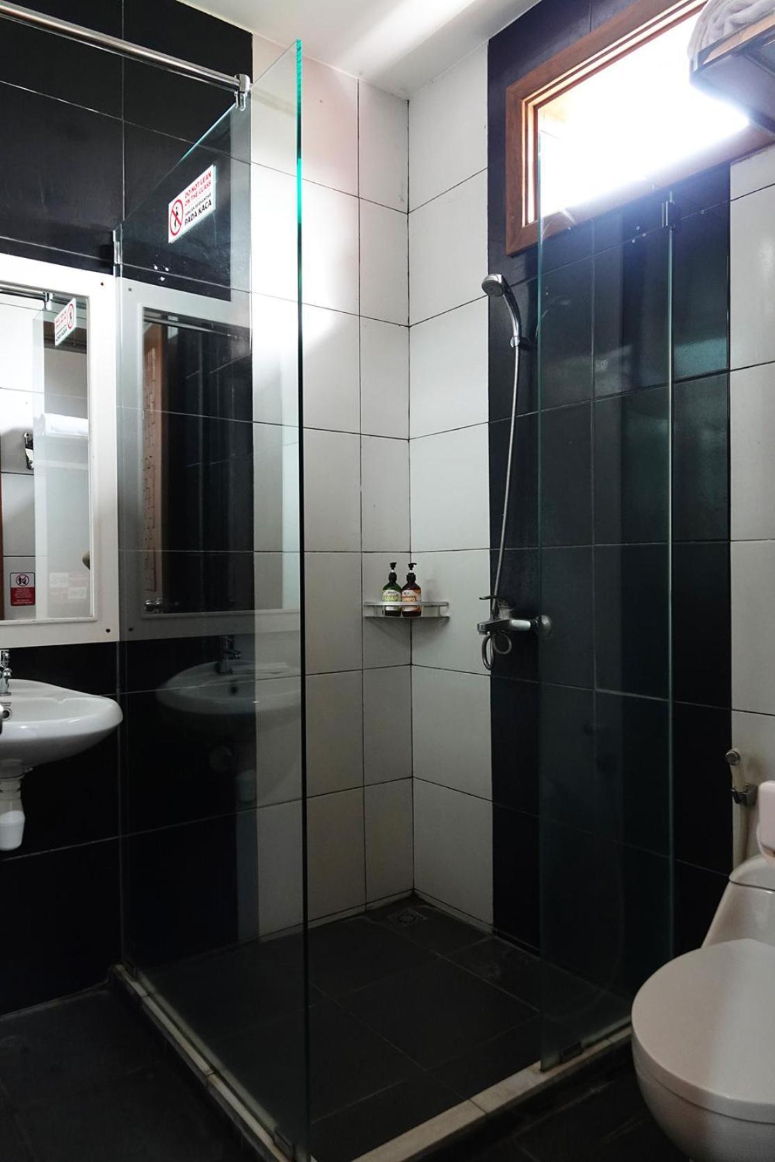Baratha Hotel & Resto Bondowoso Εξωτερικό φωτογραφία