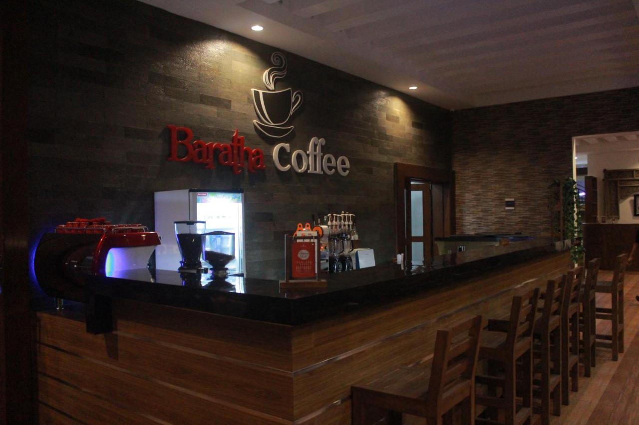 Baratha Hotel & Resto Bondowoso Εξωτερικό φωτογραφία